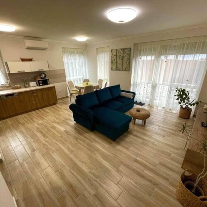Lilibori Apartman Pápa Kültér fotó